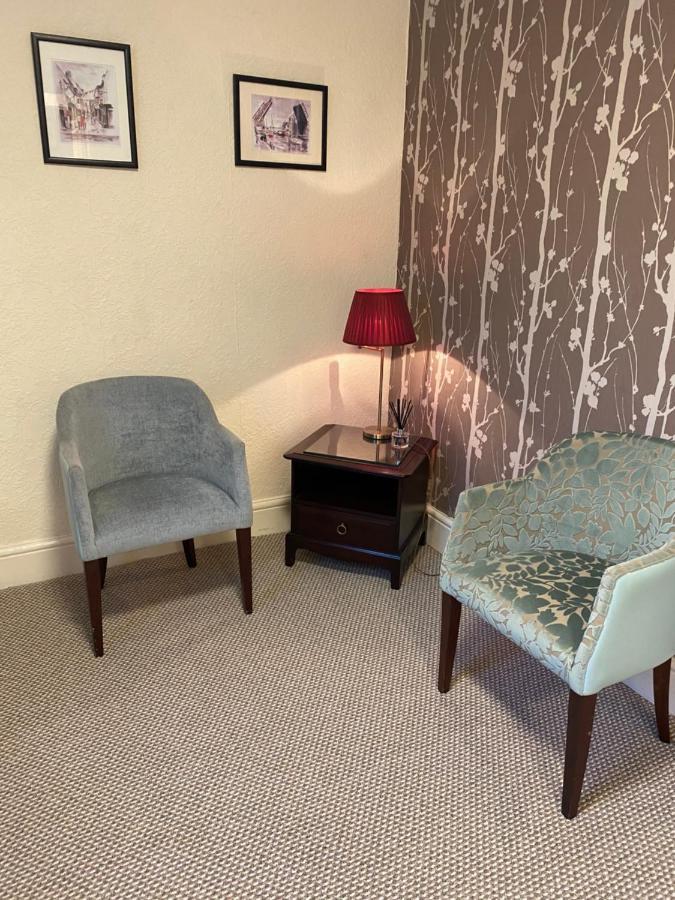 ويموث The Kingswood Guest House - Adult Only المظهر الخارجي الصورة