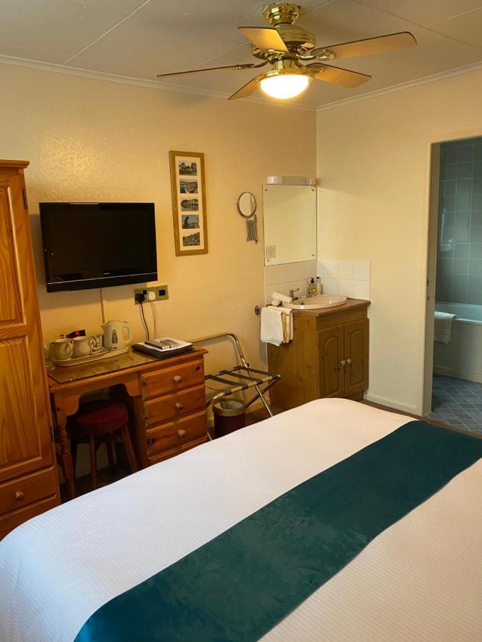 ويموث The Kingswood Guest House - Adult Only المظهر الخارجي الصورة